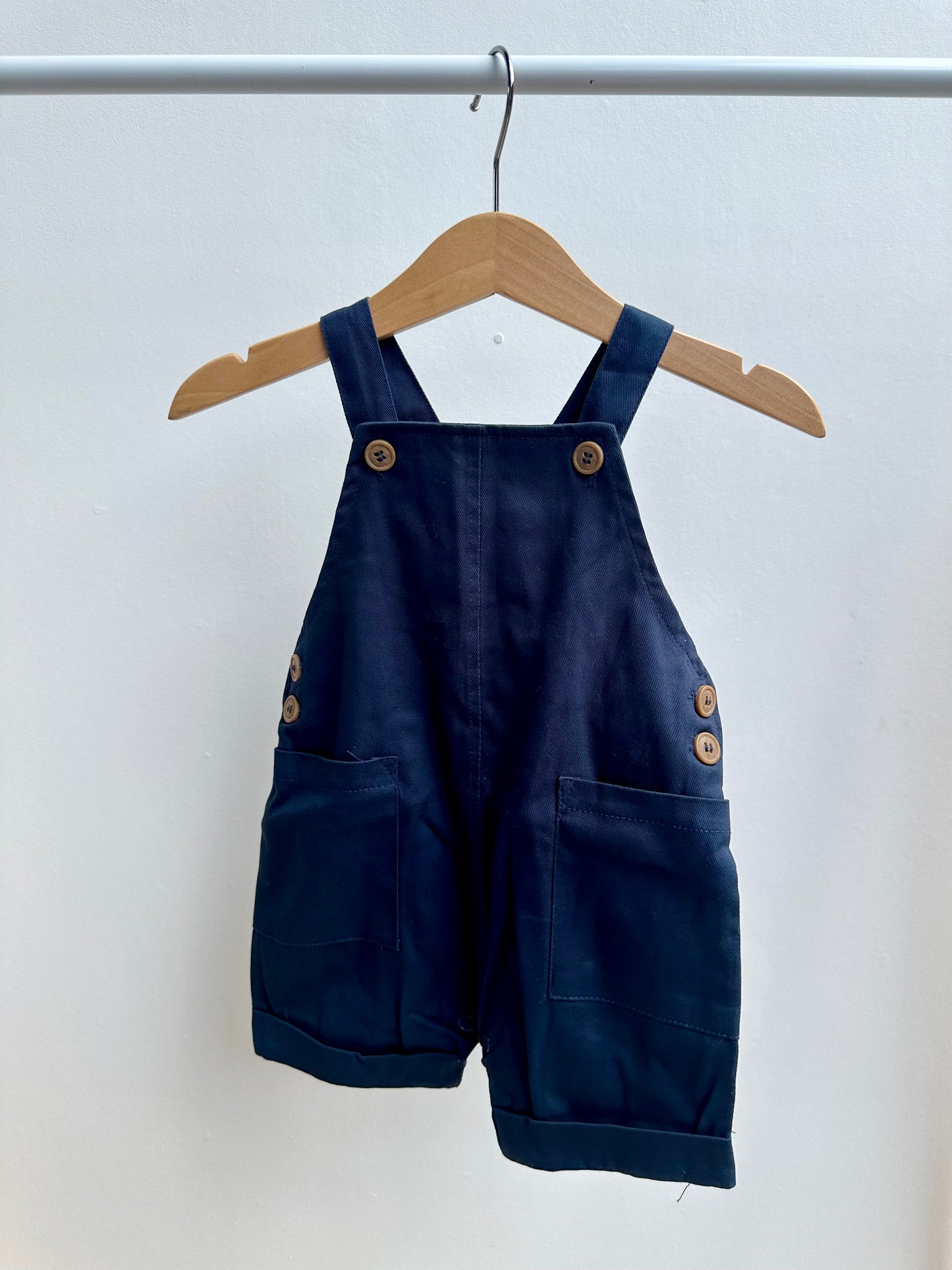 Baby Baby overalls - size 00