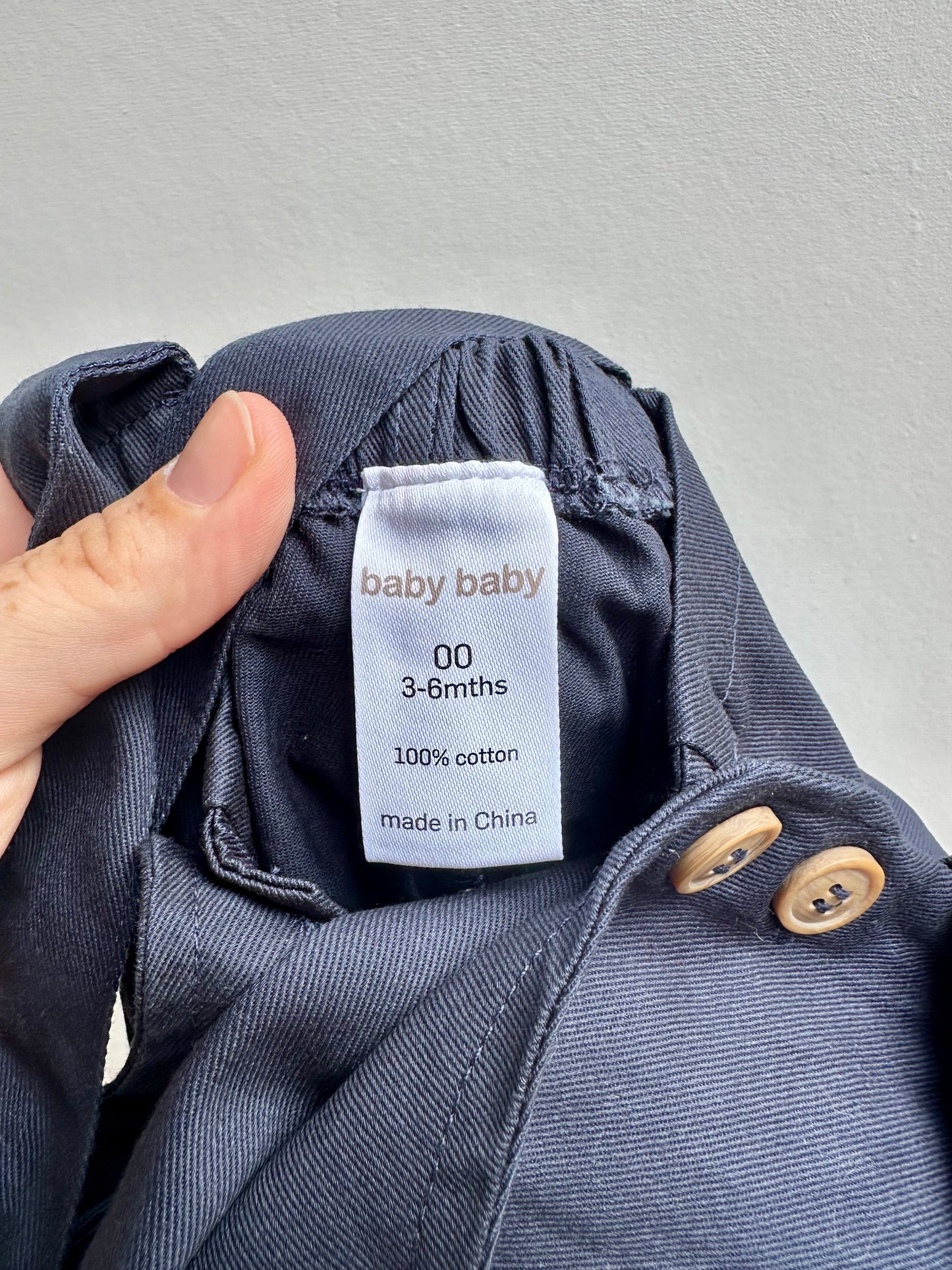 Baby Baby overalls - size 00