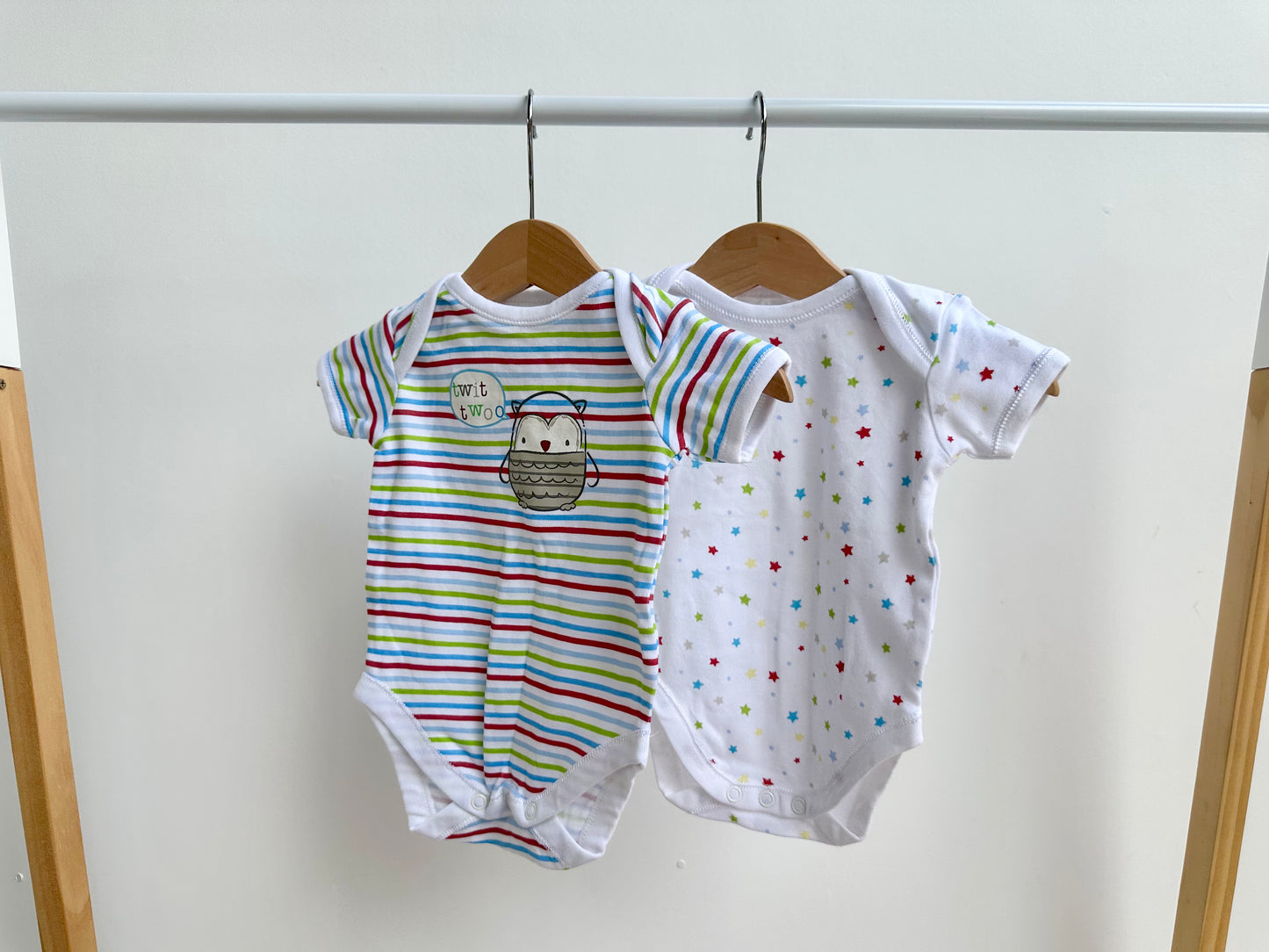 Target Short Sleeved onesie bundle - size 000