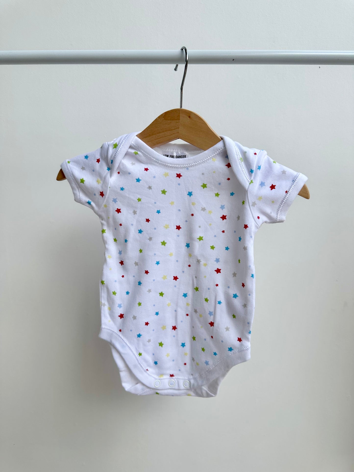Target Short Sleeved onesie bundle - size 000