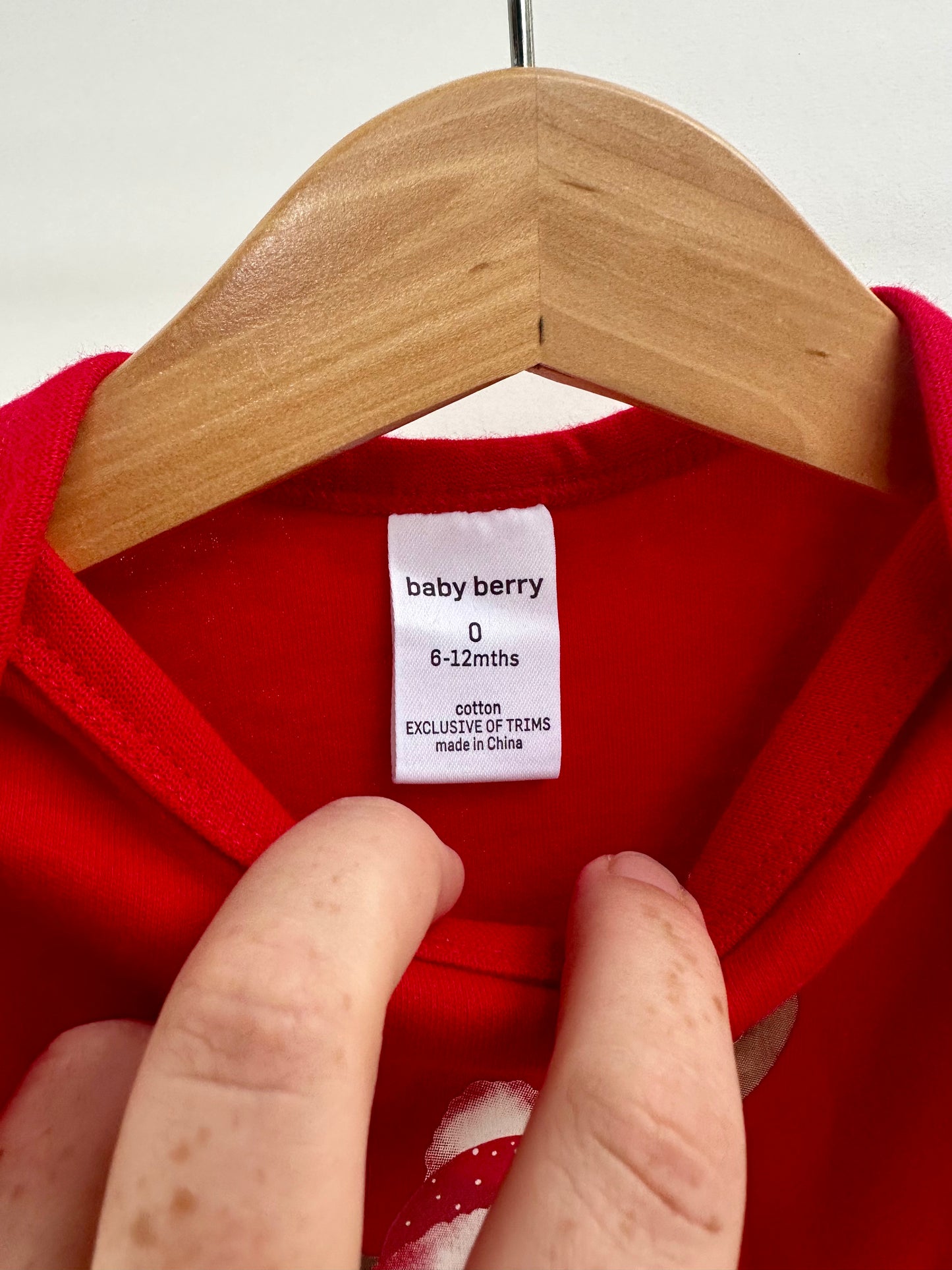 CHRISTMAS - baby berry onesie - size 0