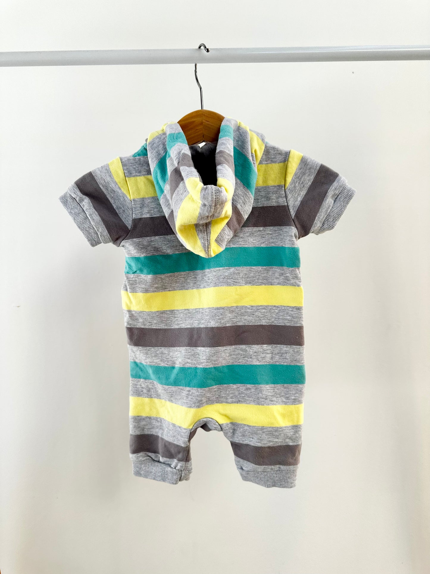 Sprout romper - size 00