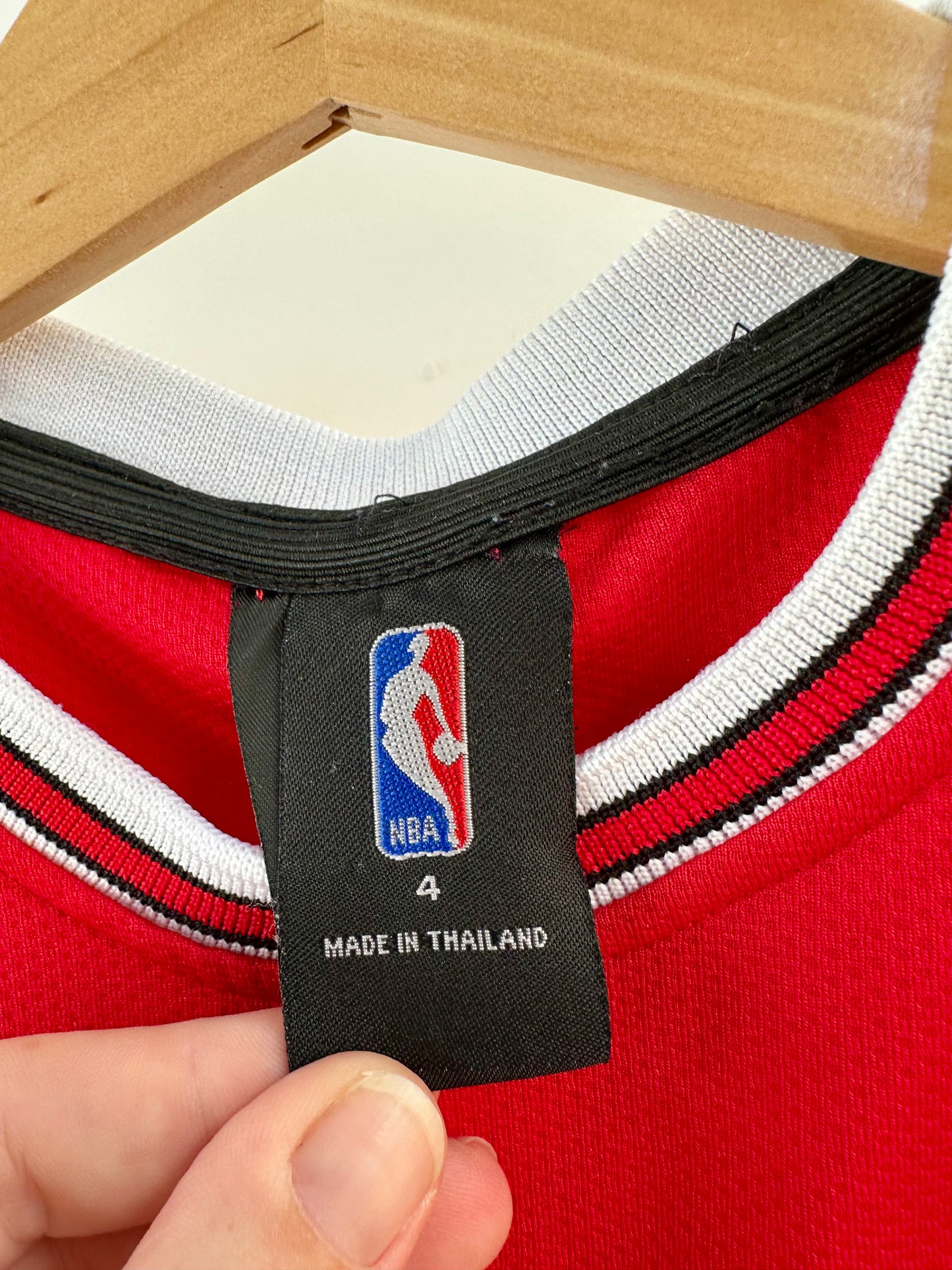 Bootleg NBA singlet - size 4