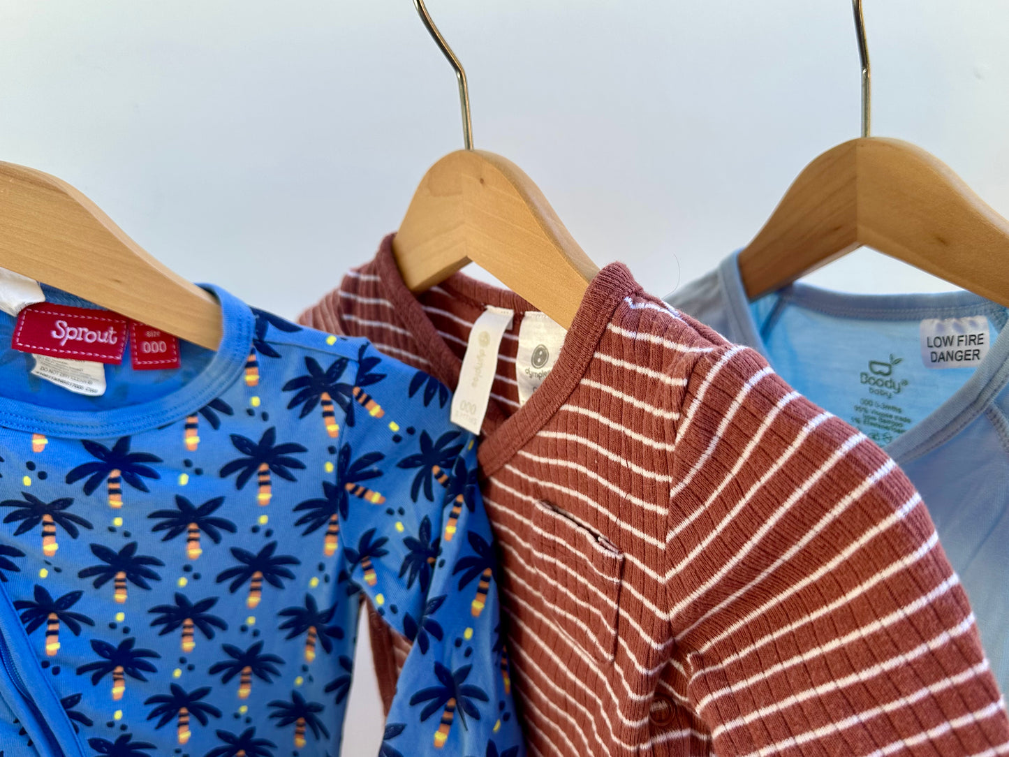 Long sleeved onesie bundle - size 000
