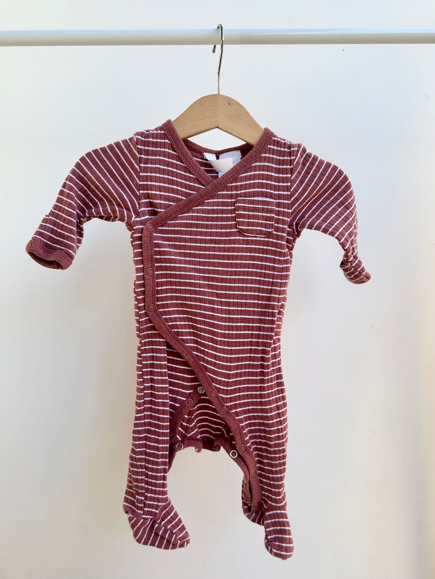 Long sleeved onesie bundle - size 000