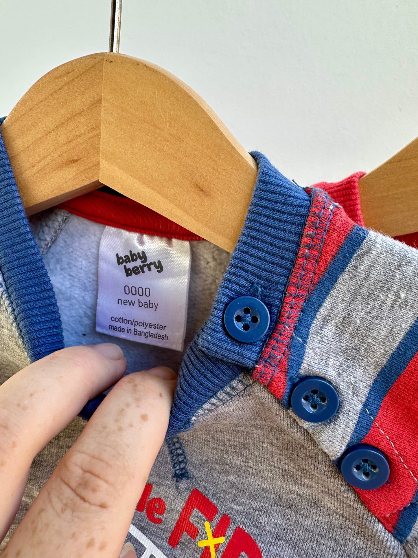 Baby Berry jumper bundle - size 0000