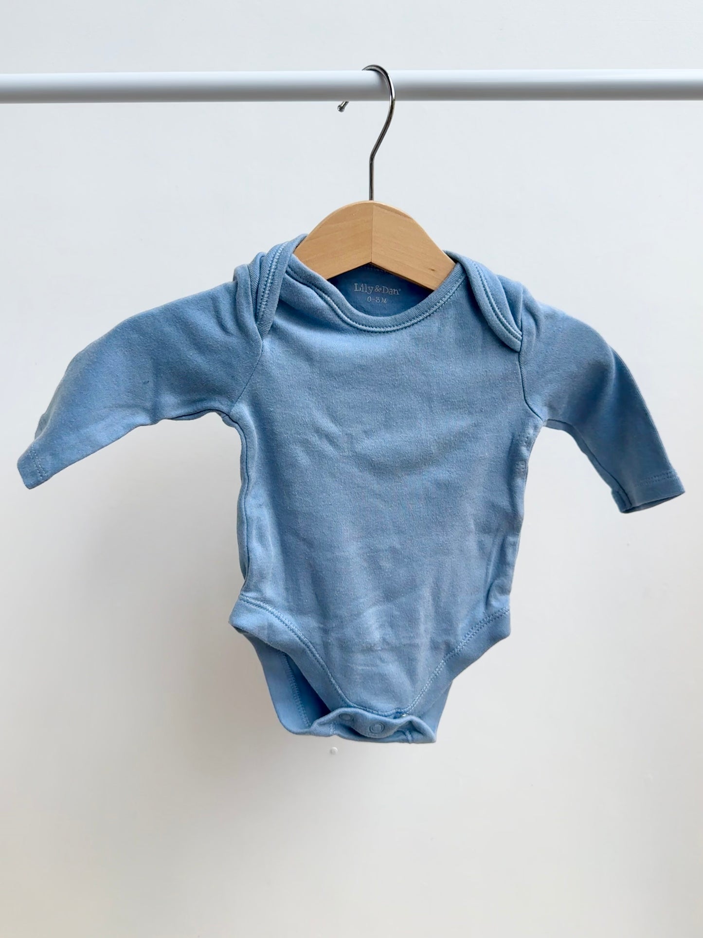 Lily and Dan long sleeved bodysuit bundle - size 000