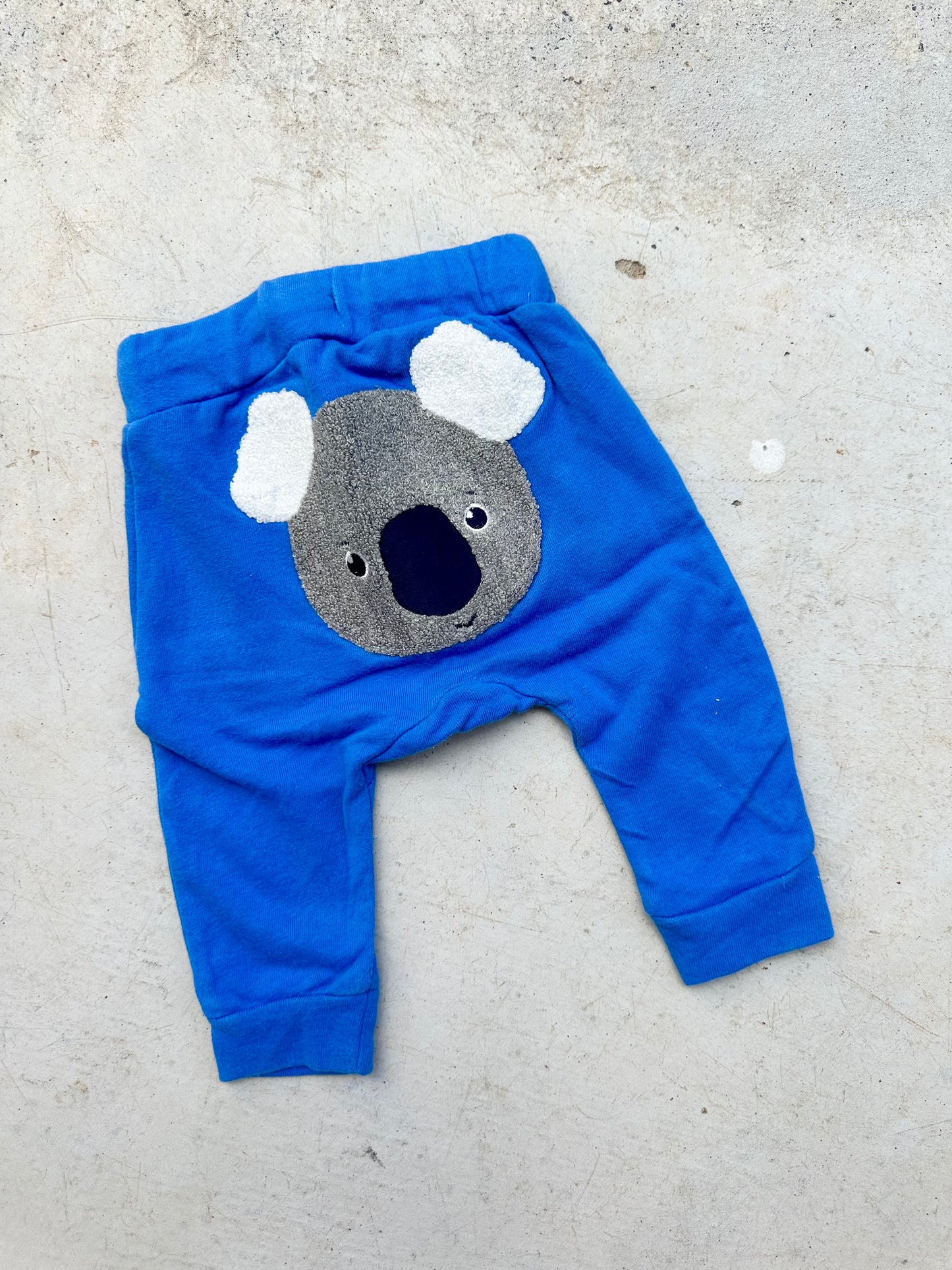 Seed trackies - size 00
