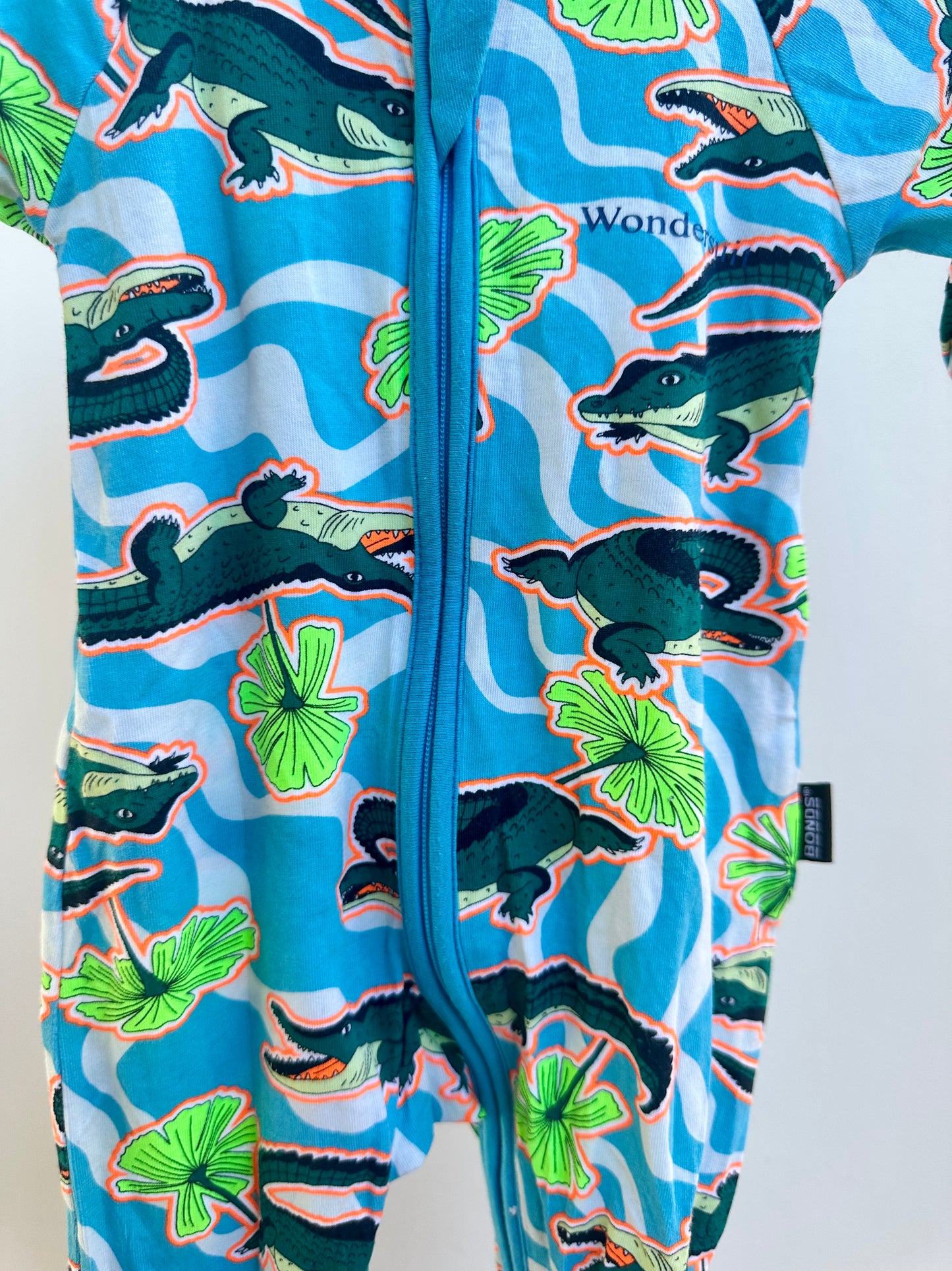 Bonds Wondersuit - size 000