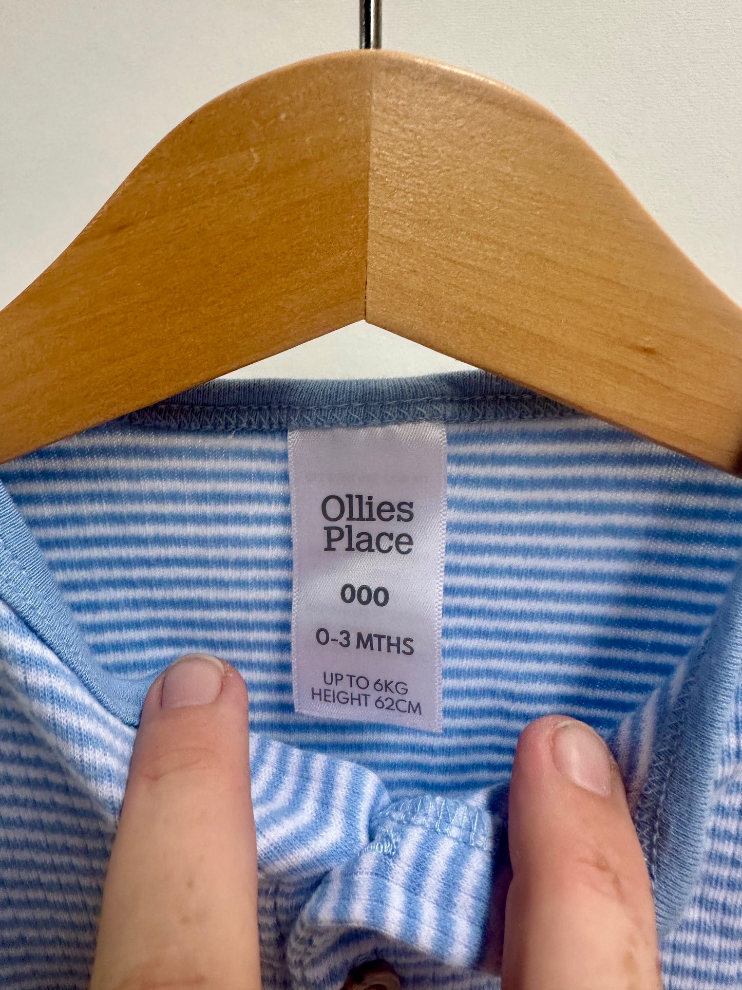 Ollie’s place romper - size 000