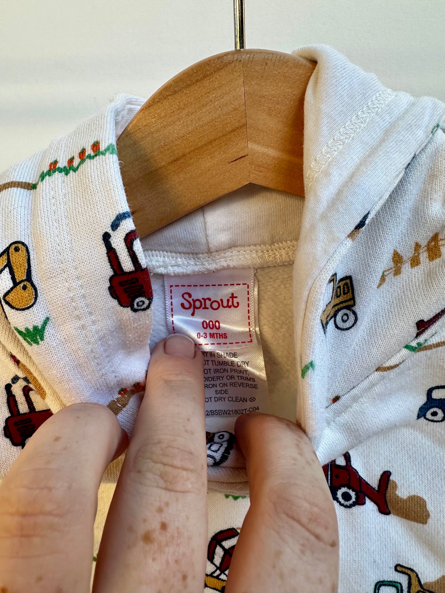 Sprout jumper - size 000