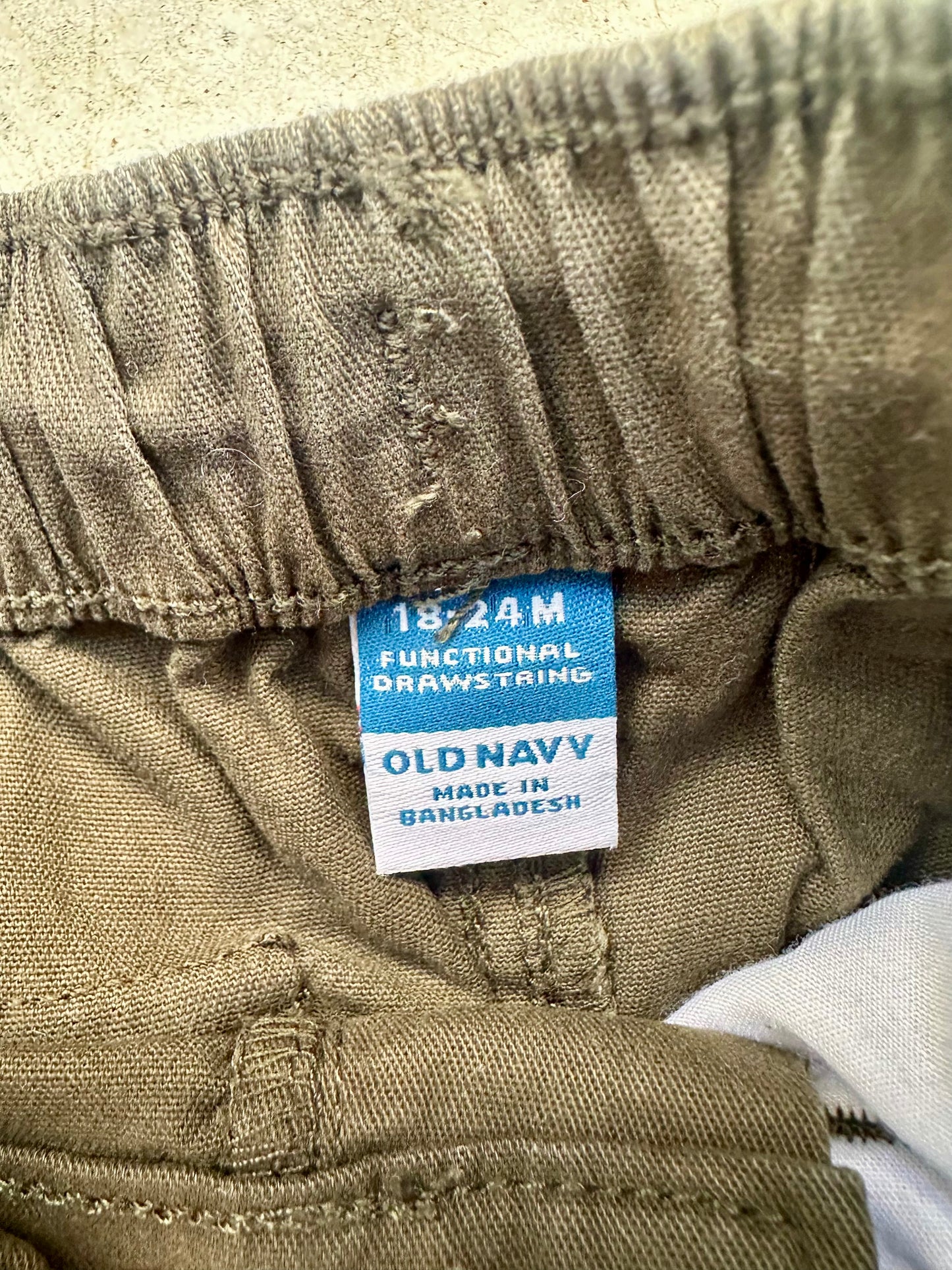 Old Navy shorts - size 2