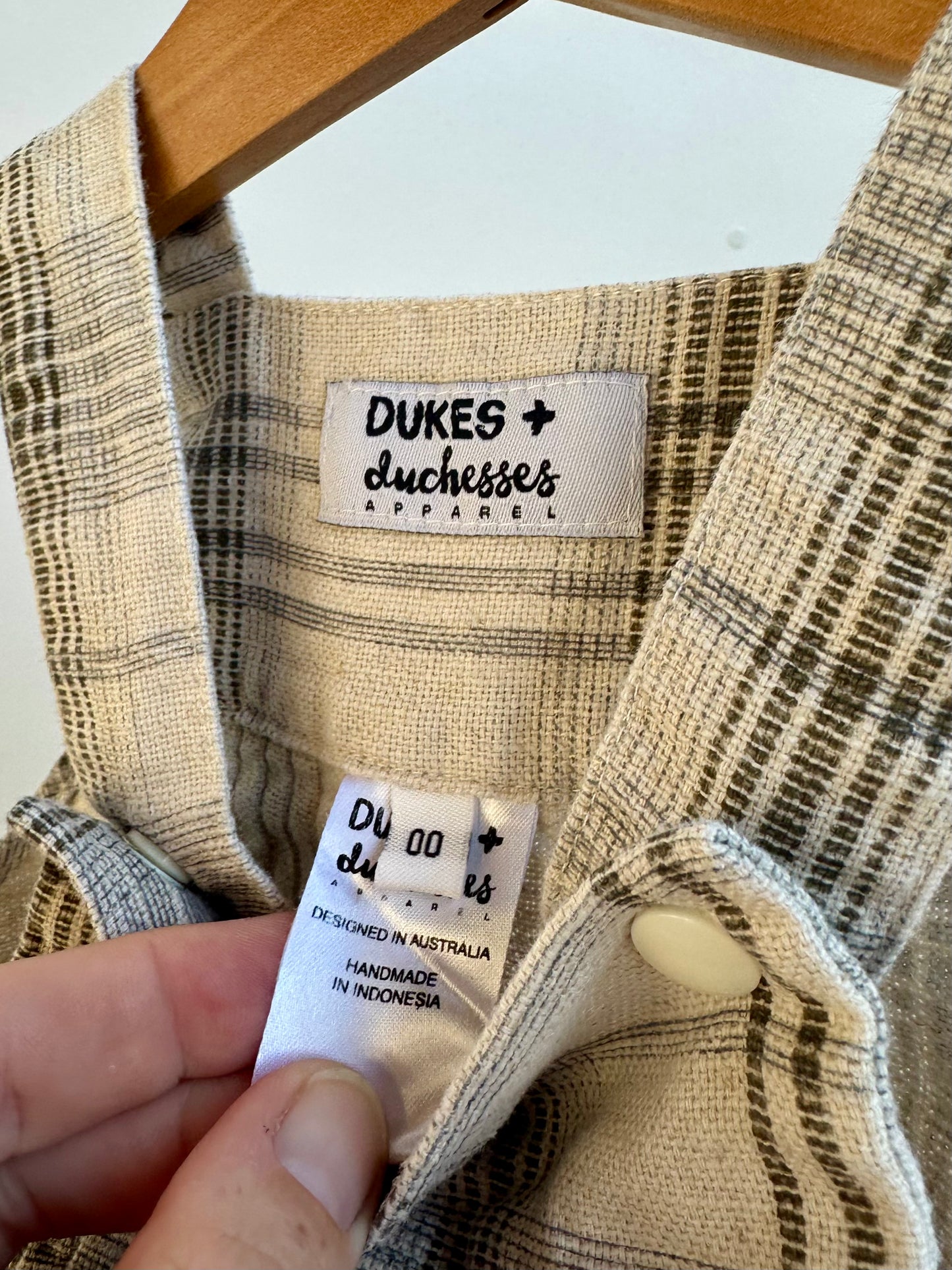 Dukes and Duchesses romper - size 00