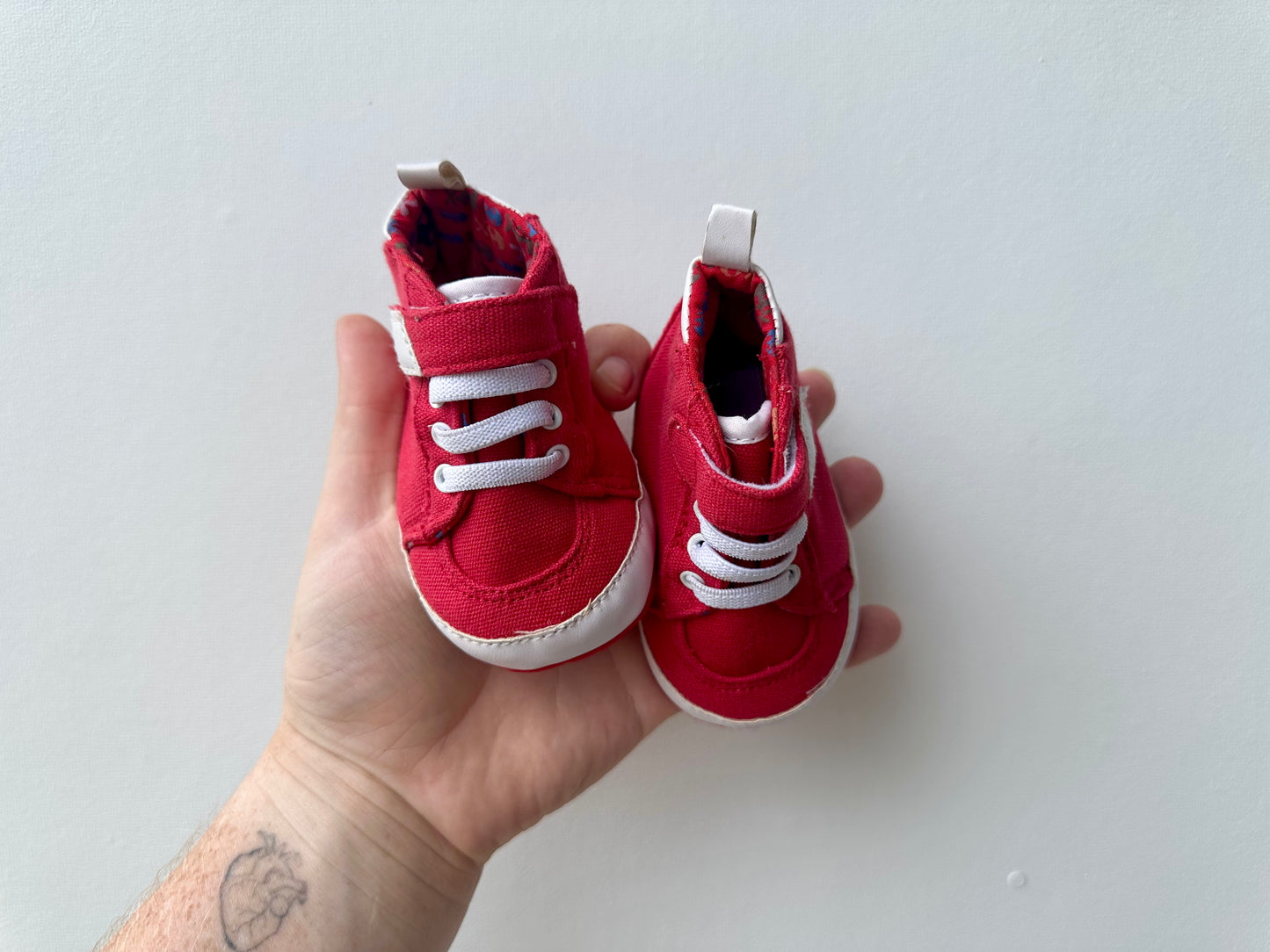 Little Rebel crib shoes - size ~2