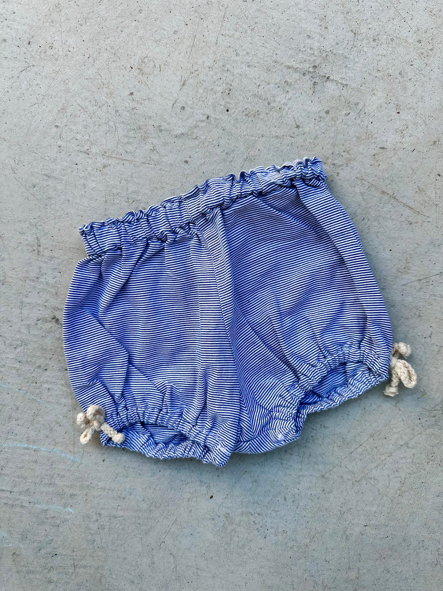 Burrow shorts - size ~ 00