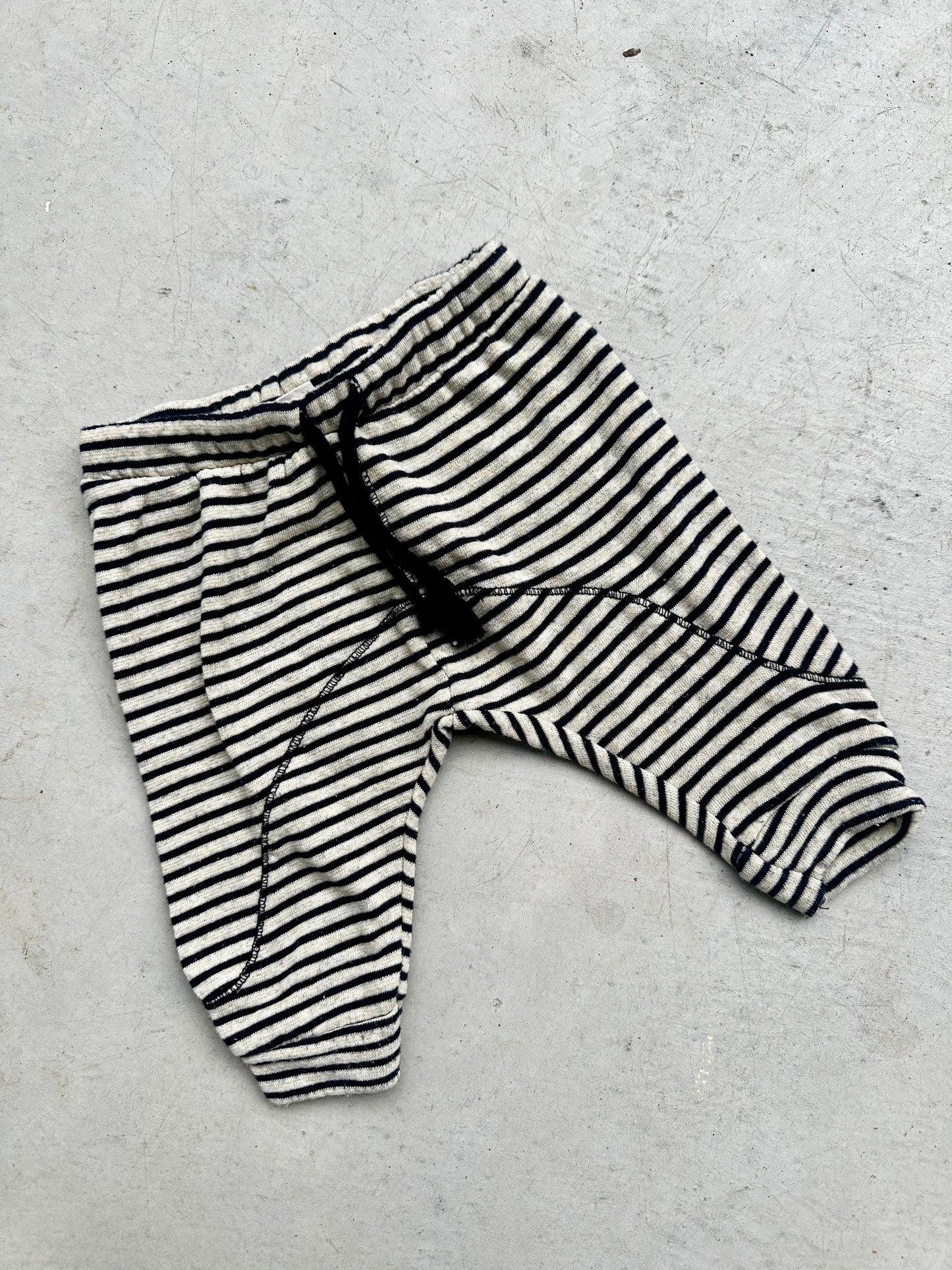 Zara baby pants - size 00