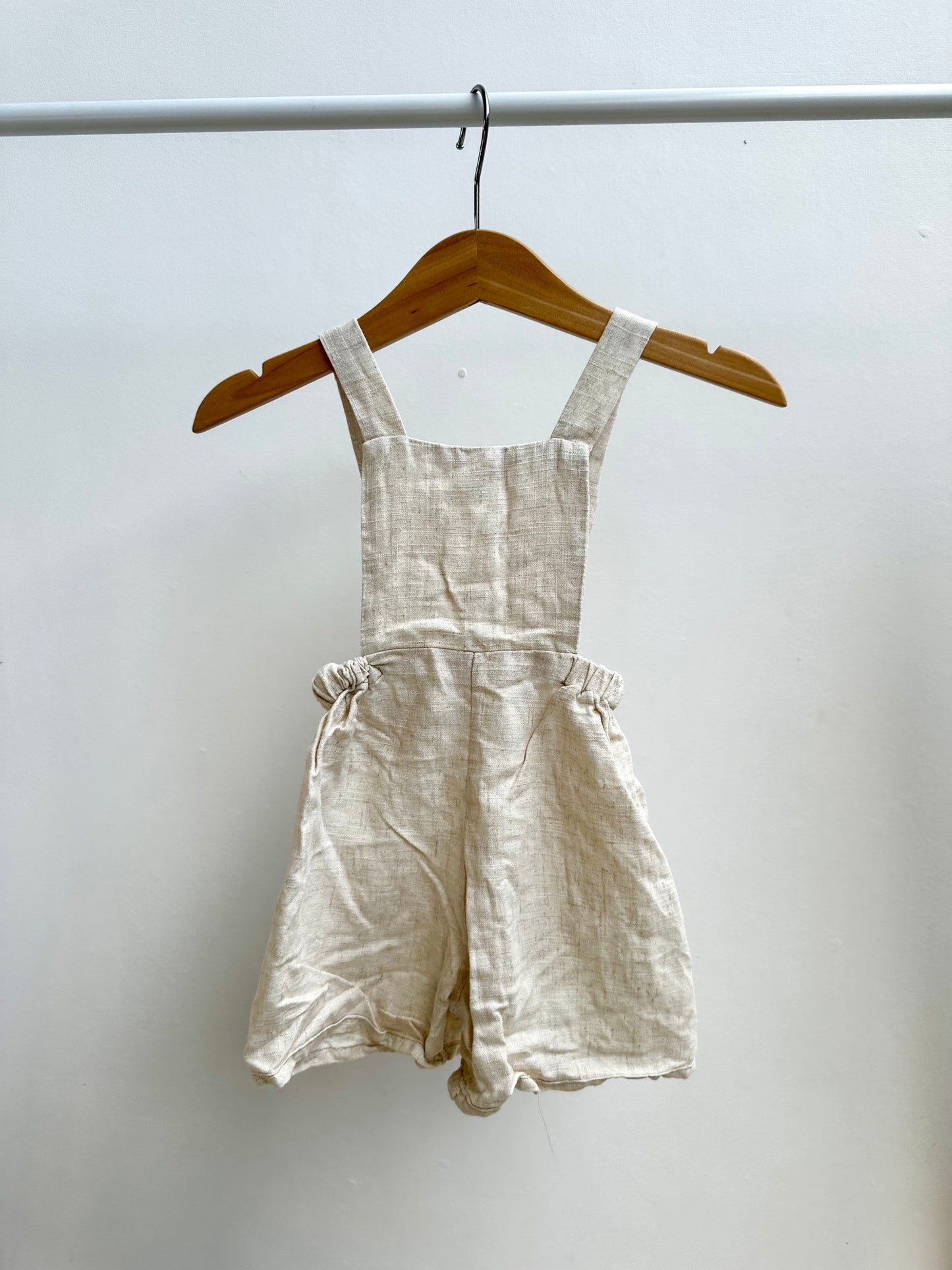 Beige romper - size ~0