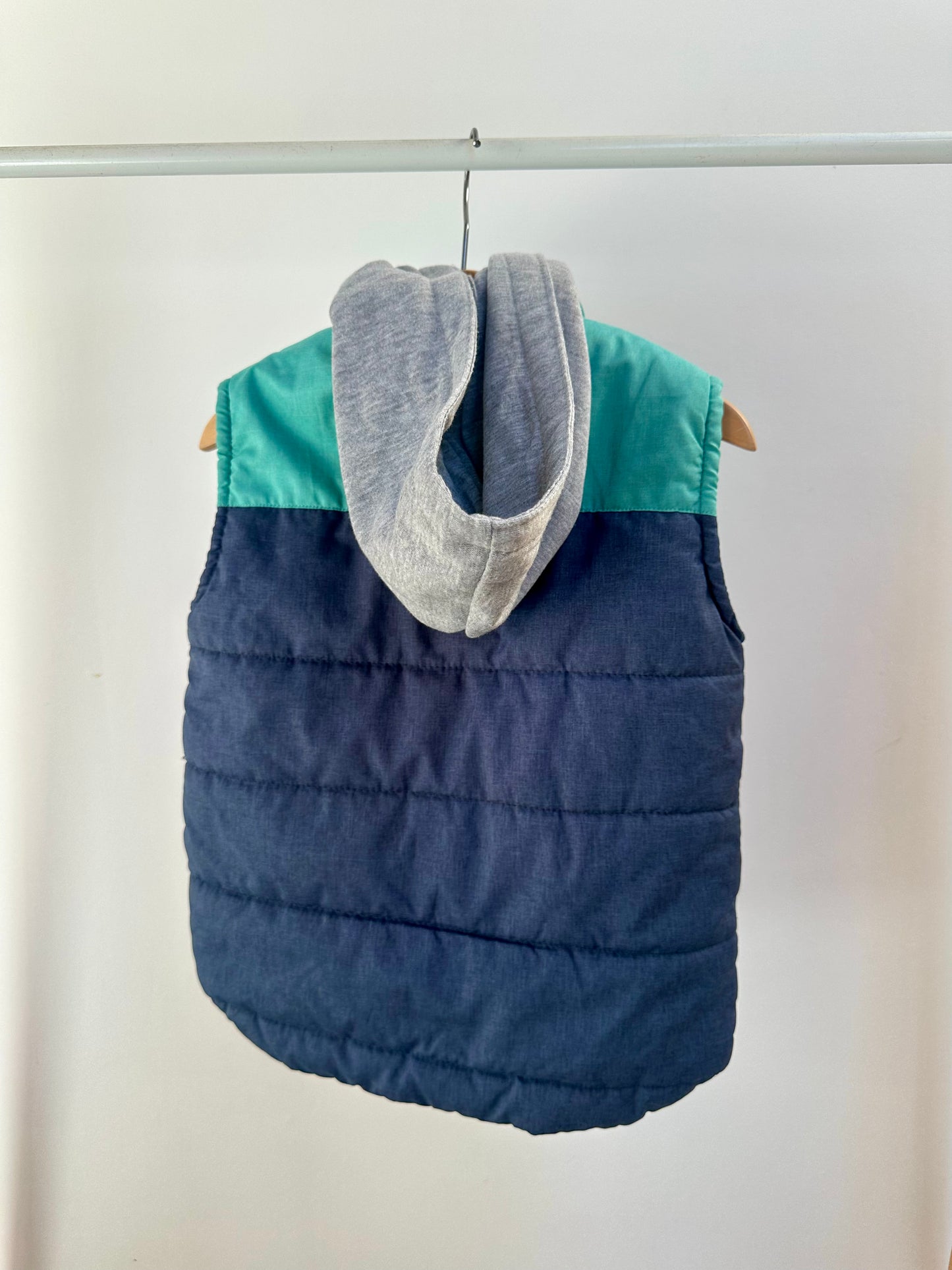 Kids and Co. puffer vest - size 3