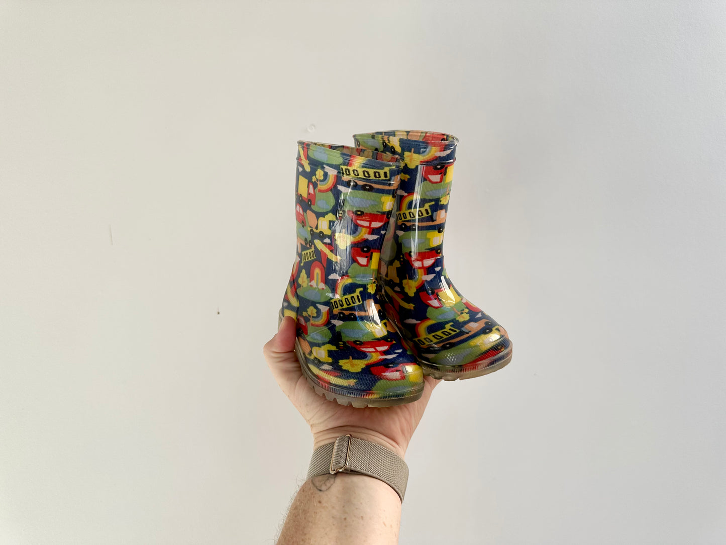 SHOES - Anko light up wellies - size 6