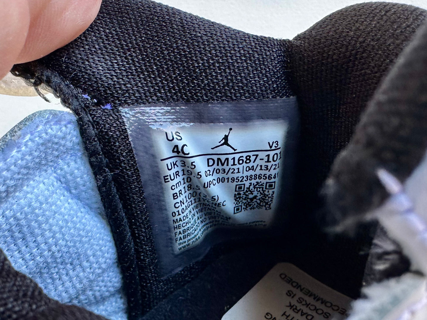 Nikes - size 4c