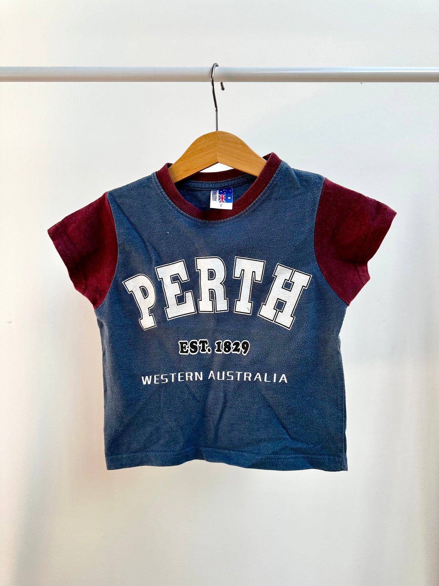 Short sleeve t-shirt - size 2
