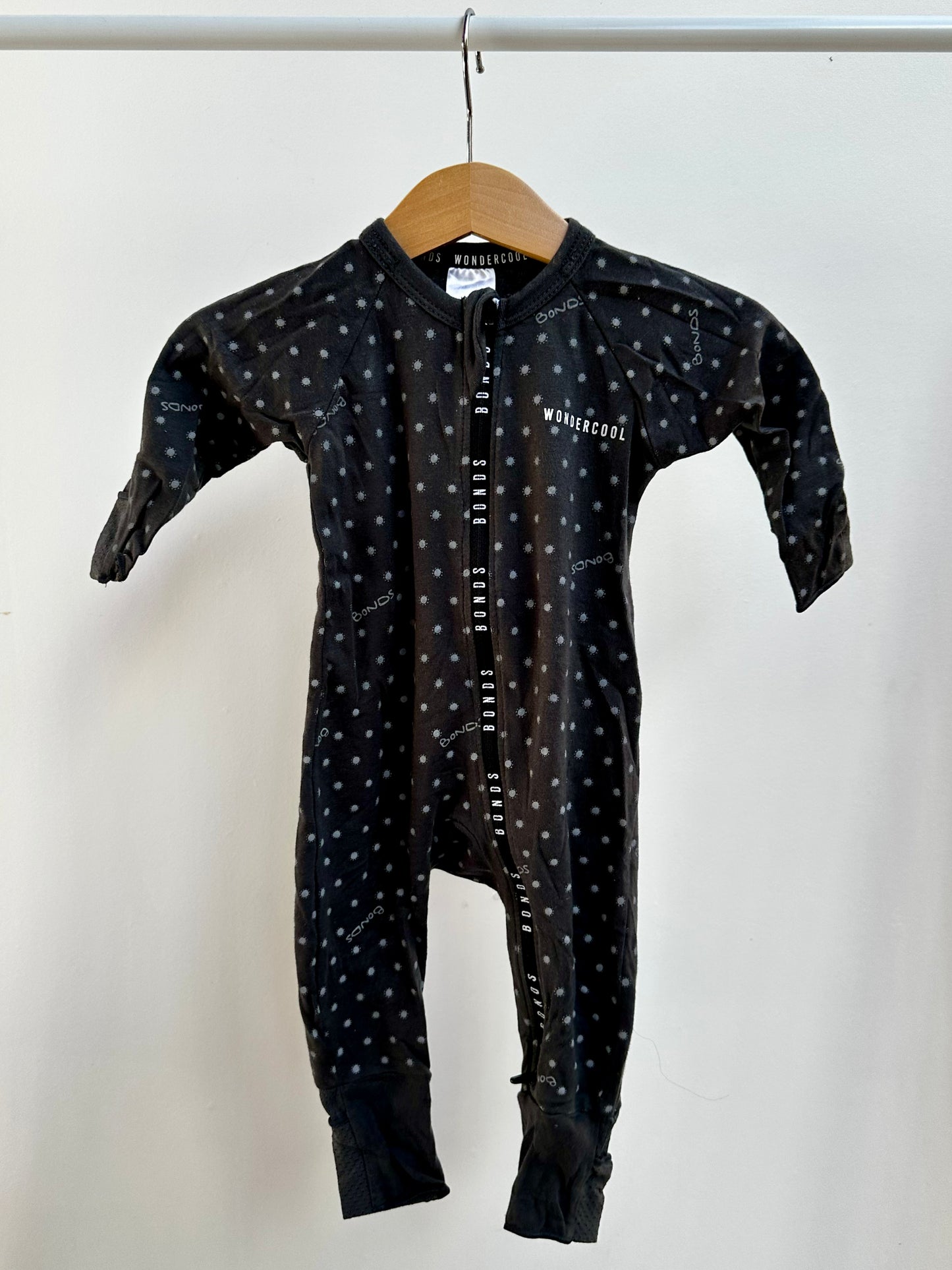 Bonds Wondersuit - size 000