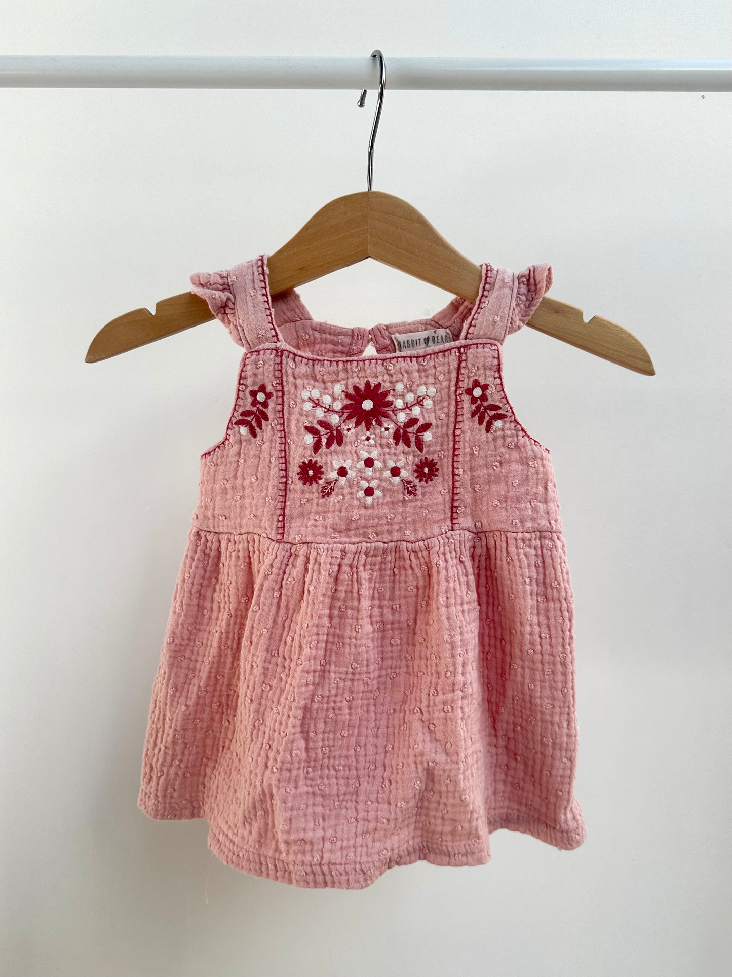 Rabbit and Bear set + hat - size 00