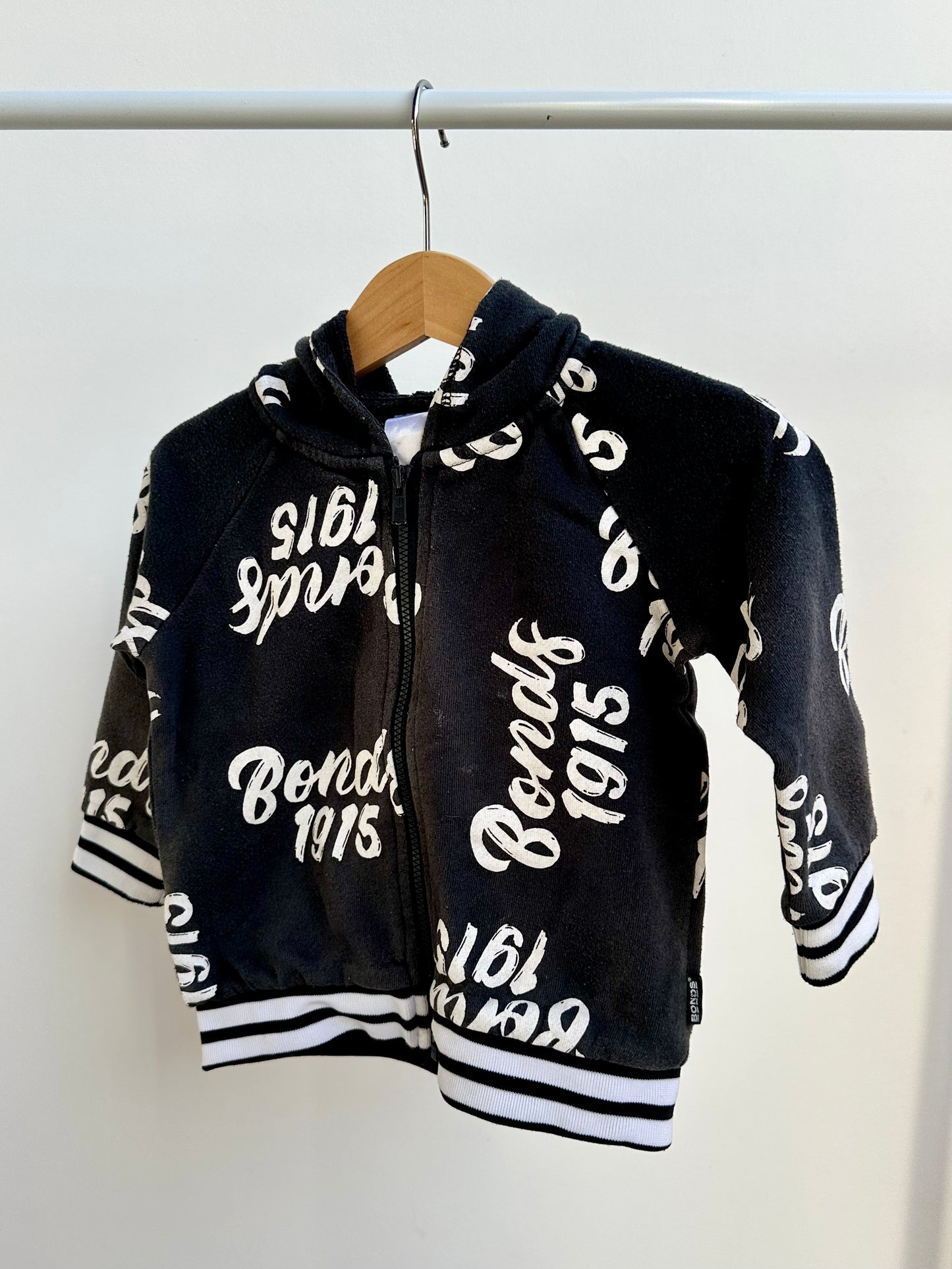 Bonds hoodie - size 0