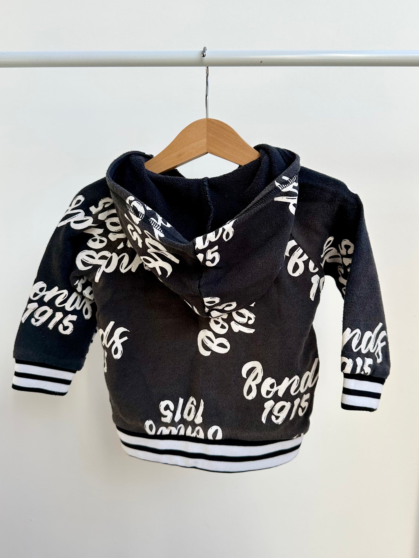 Bonds hoodie - size 0