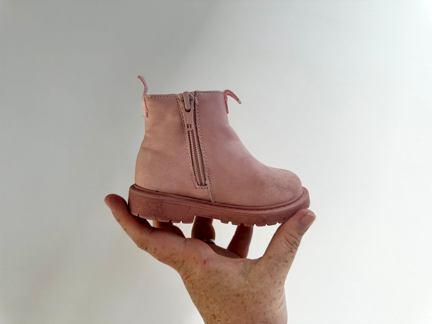 SHOES - Target boots - size 4