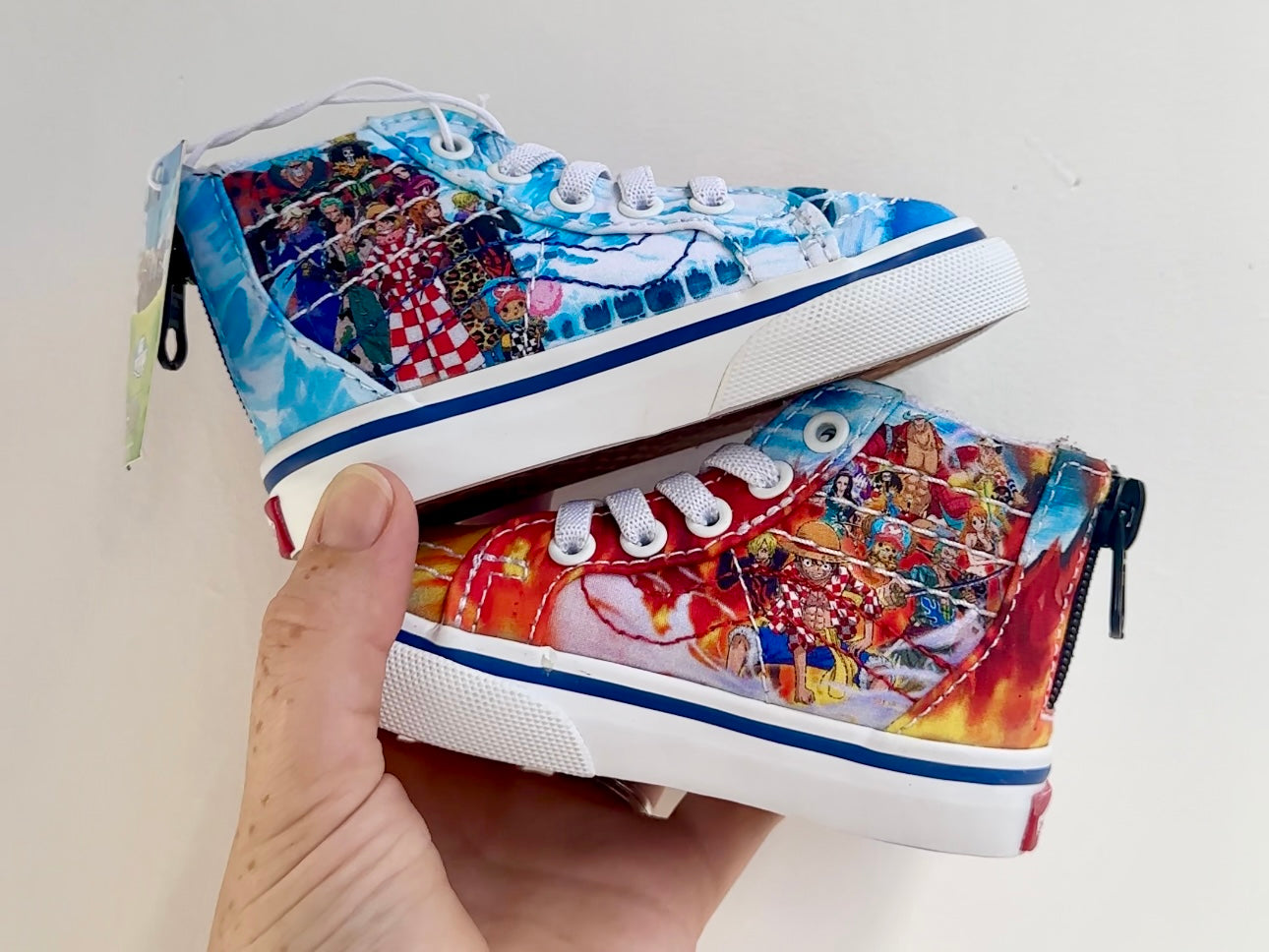 SHOES - One Piece Vans - size 4c