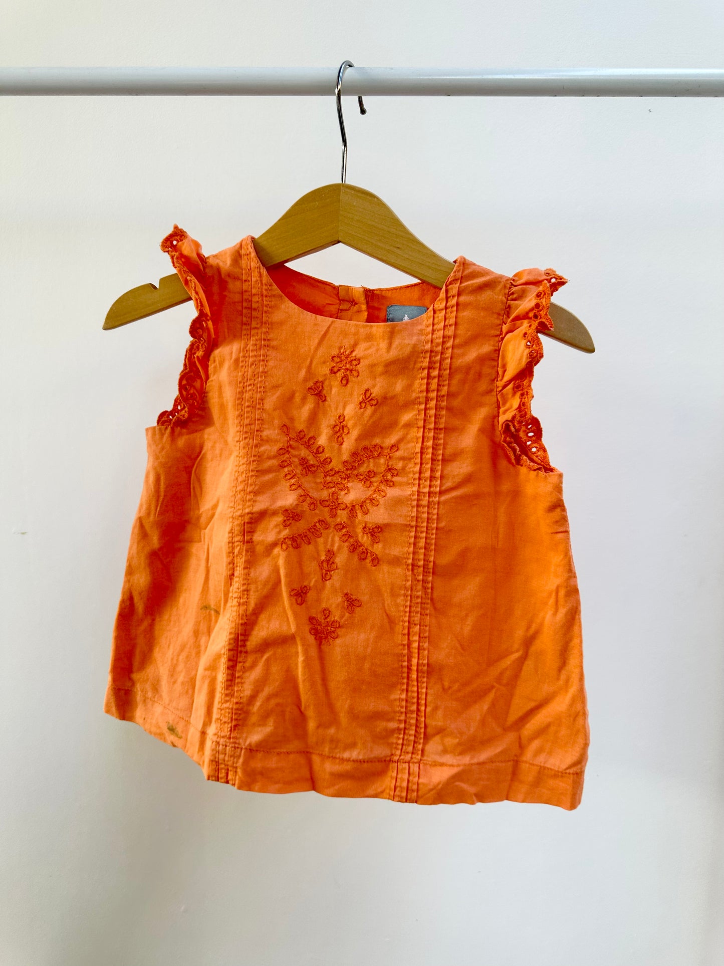 Baby Gap top - size 2