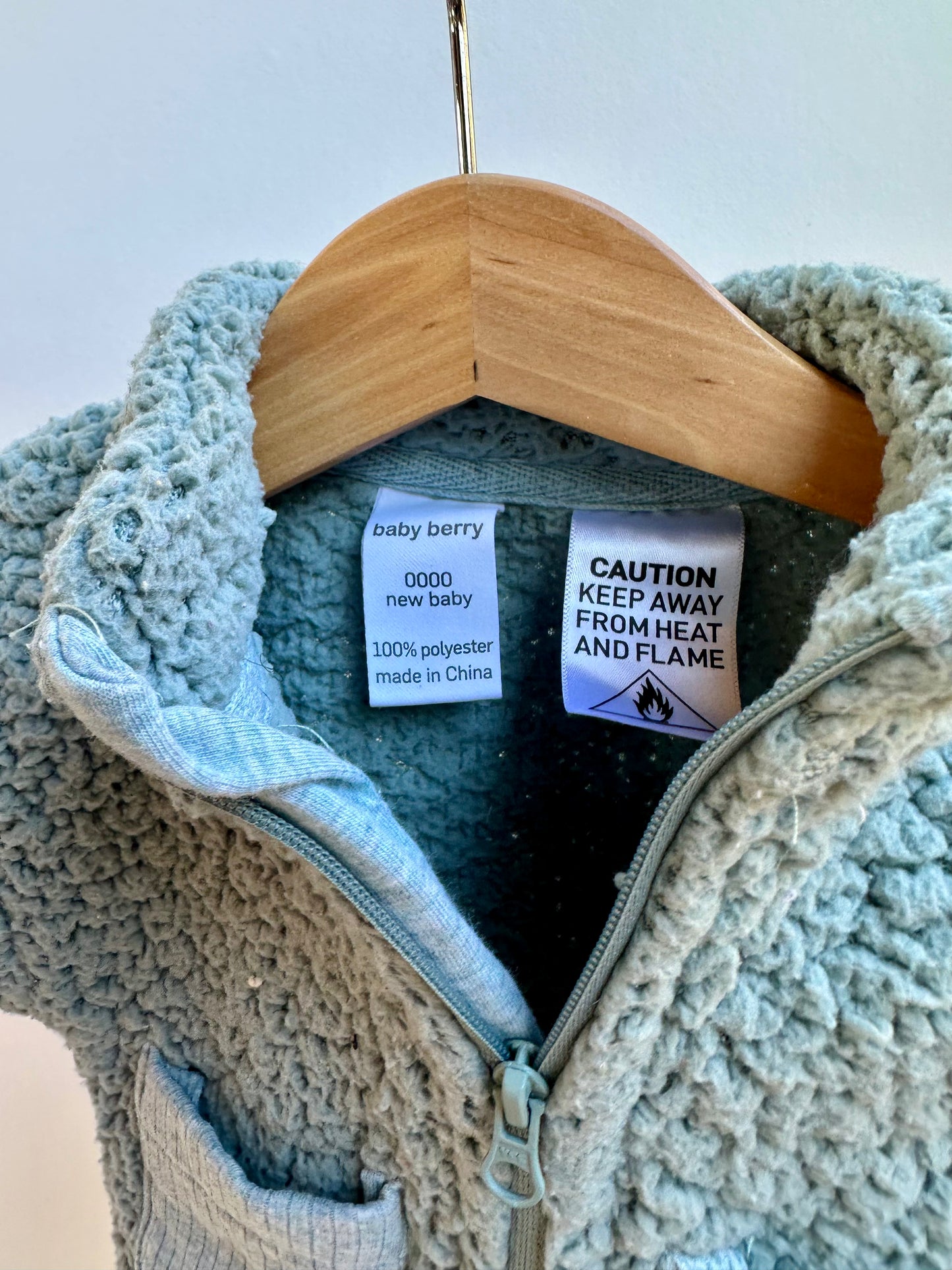 Baby Berry fleece jacket - size 0000