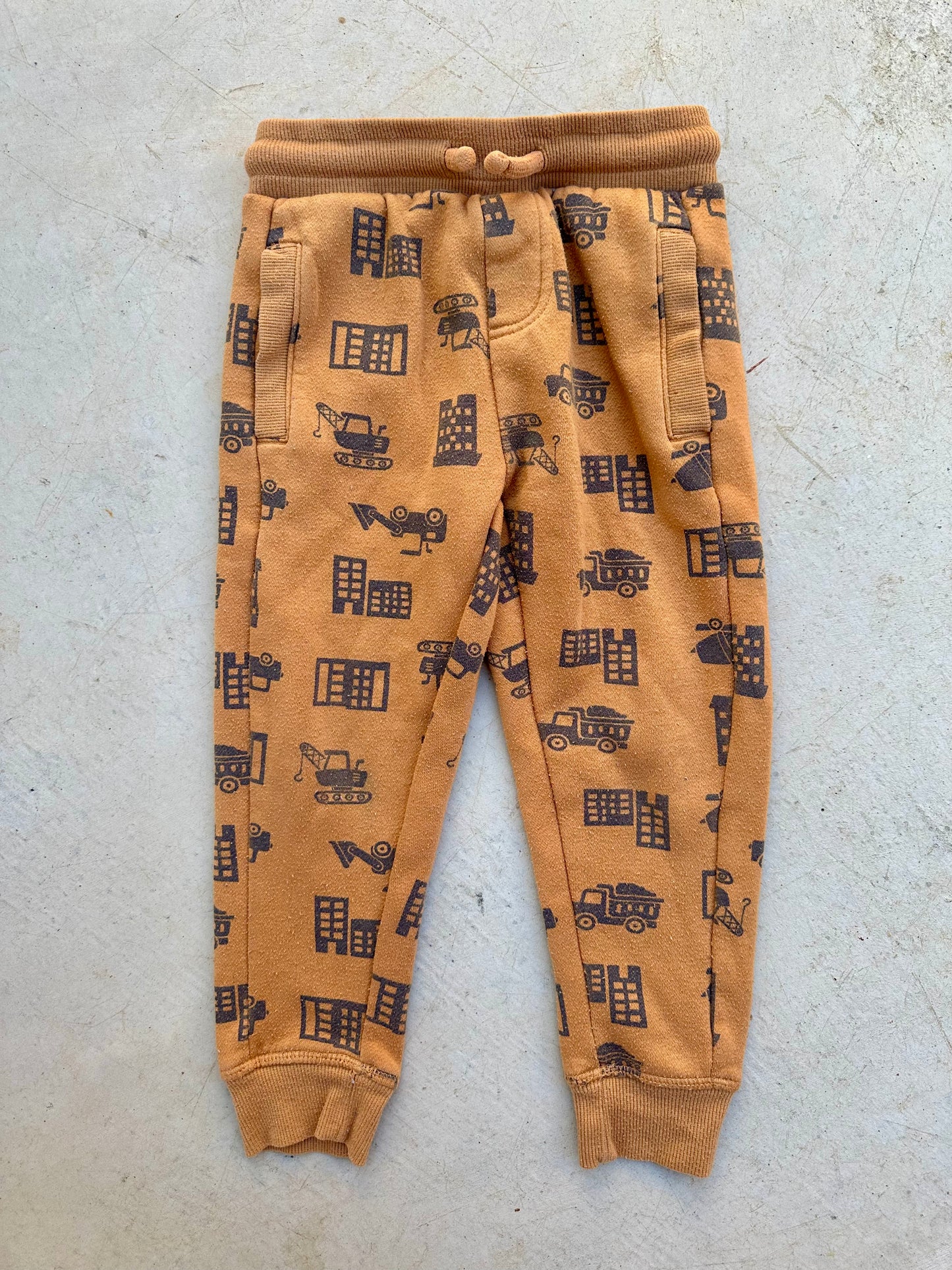 Trackies bundle - size 3