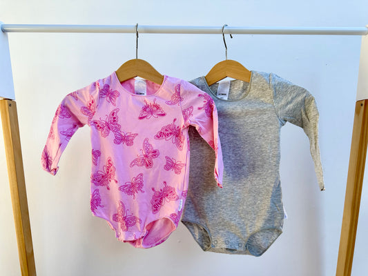 Bonds long sleeved onesie bundle - size 0
