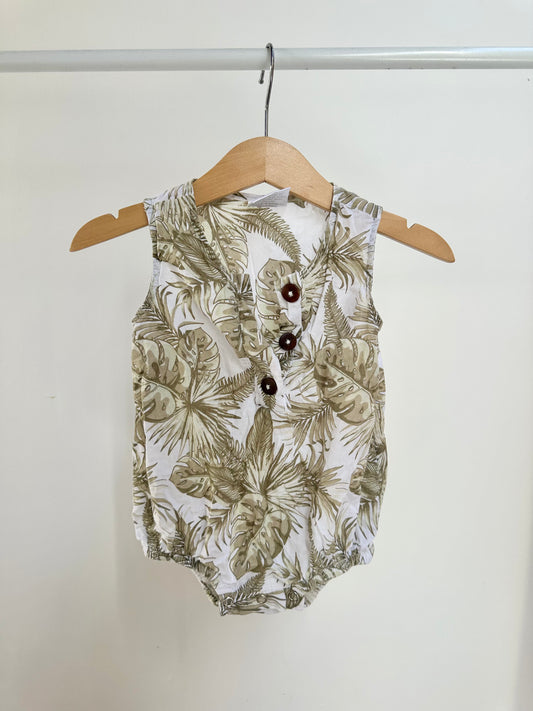 Baby berry romper - size 00