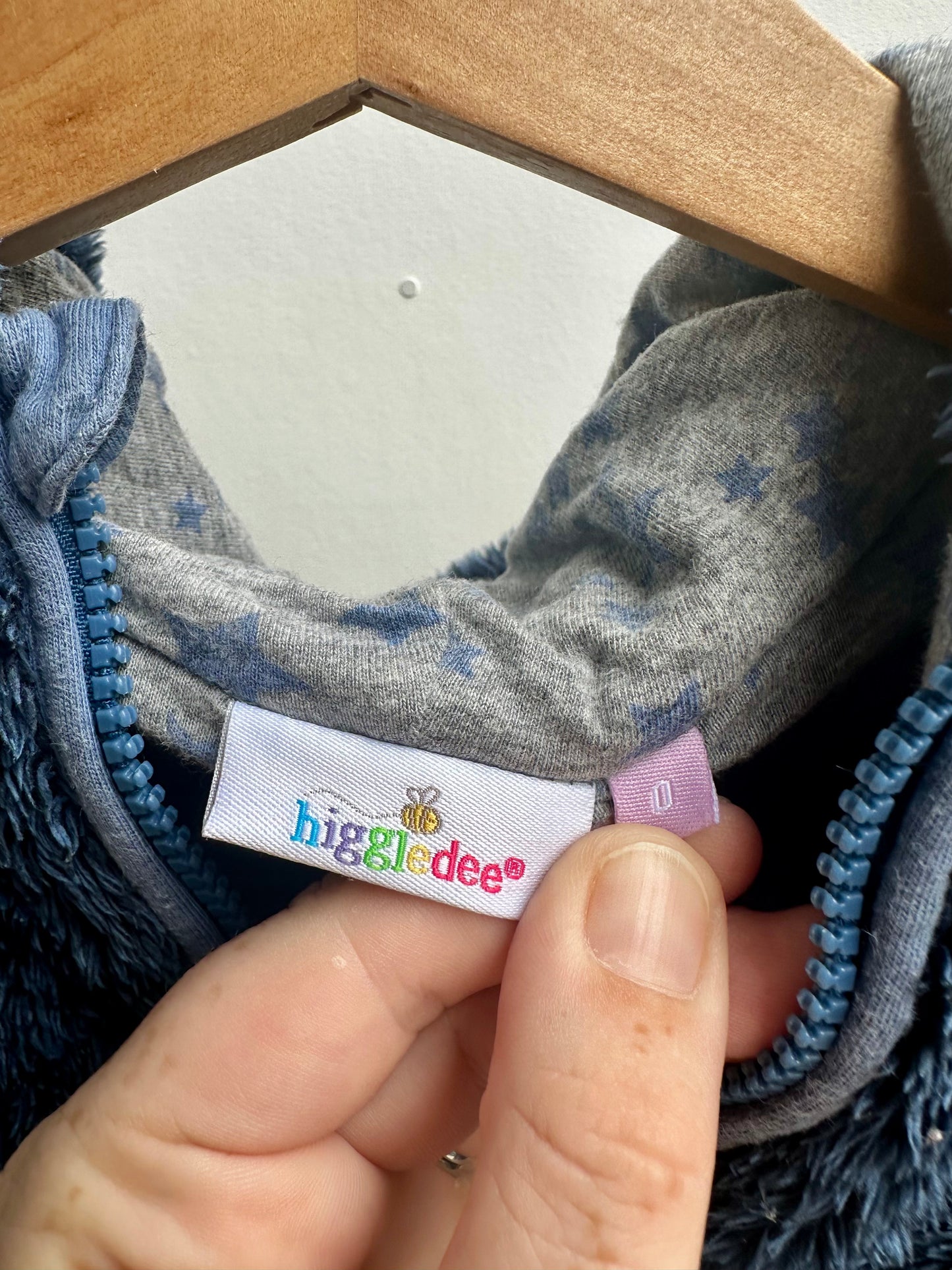 Higgledee fluffy jacket - size 0