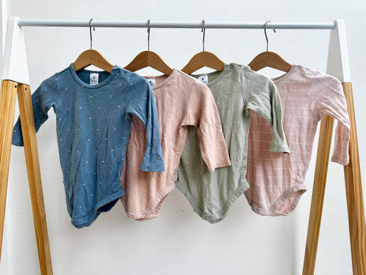 Target long sleeved onesie bundle - size 0