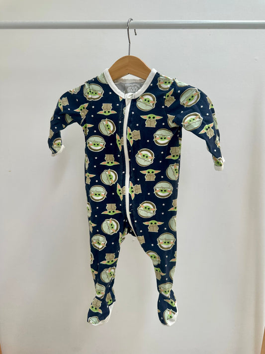 Star Wars onesie - size 00