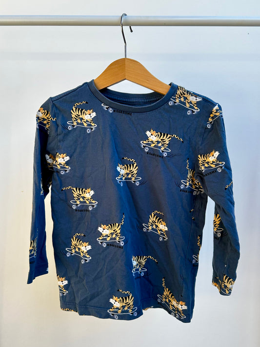 Long sleeve t-shirt - size 4