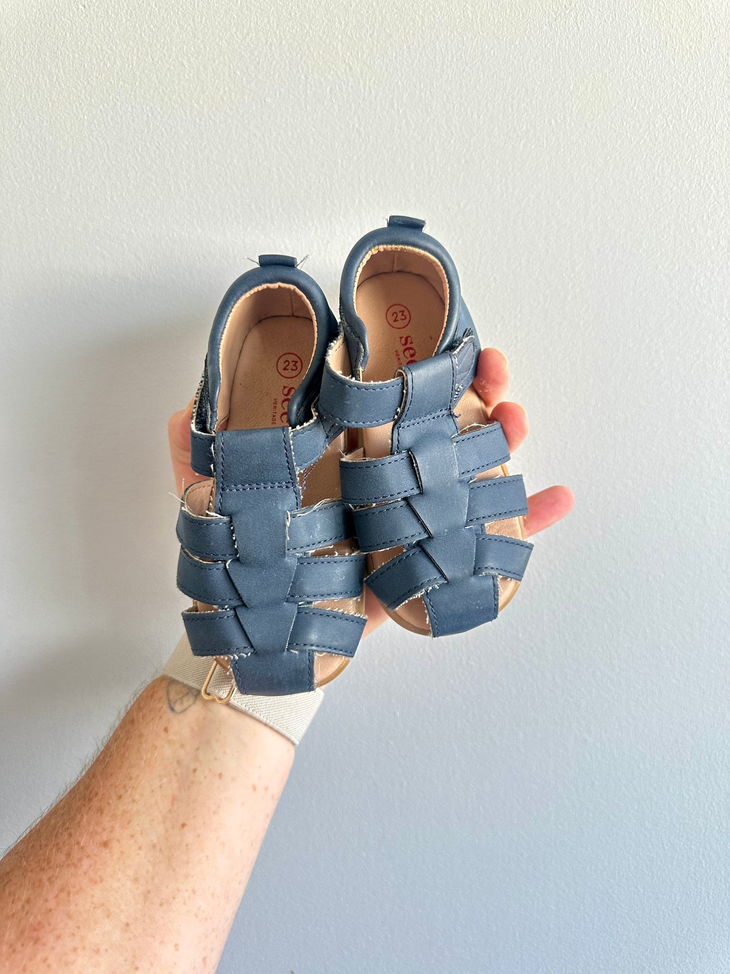 SHOES - Seed Sandals - size 23