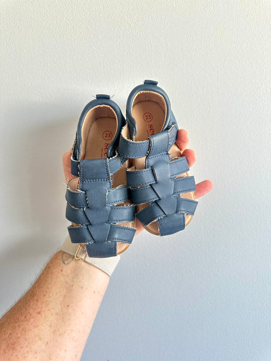 SHOES - Seed Sandals - size 23
