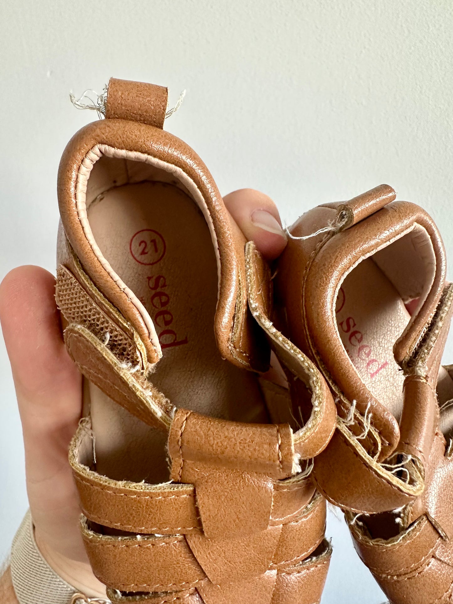 SHOES - Seed Sandals - size 21