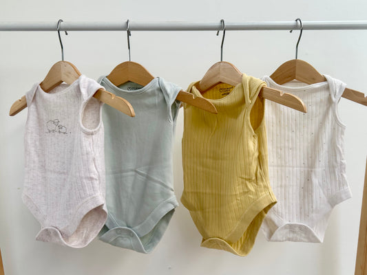 Primark onesie bundle - size 000