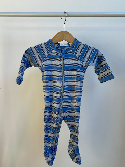 Purebaby onesie - size 000