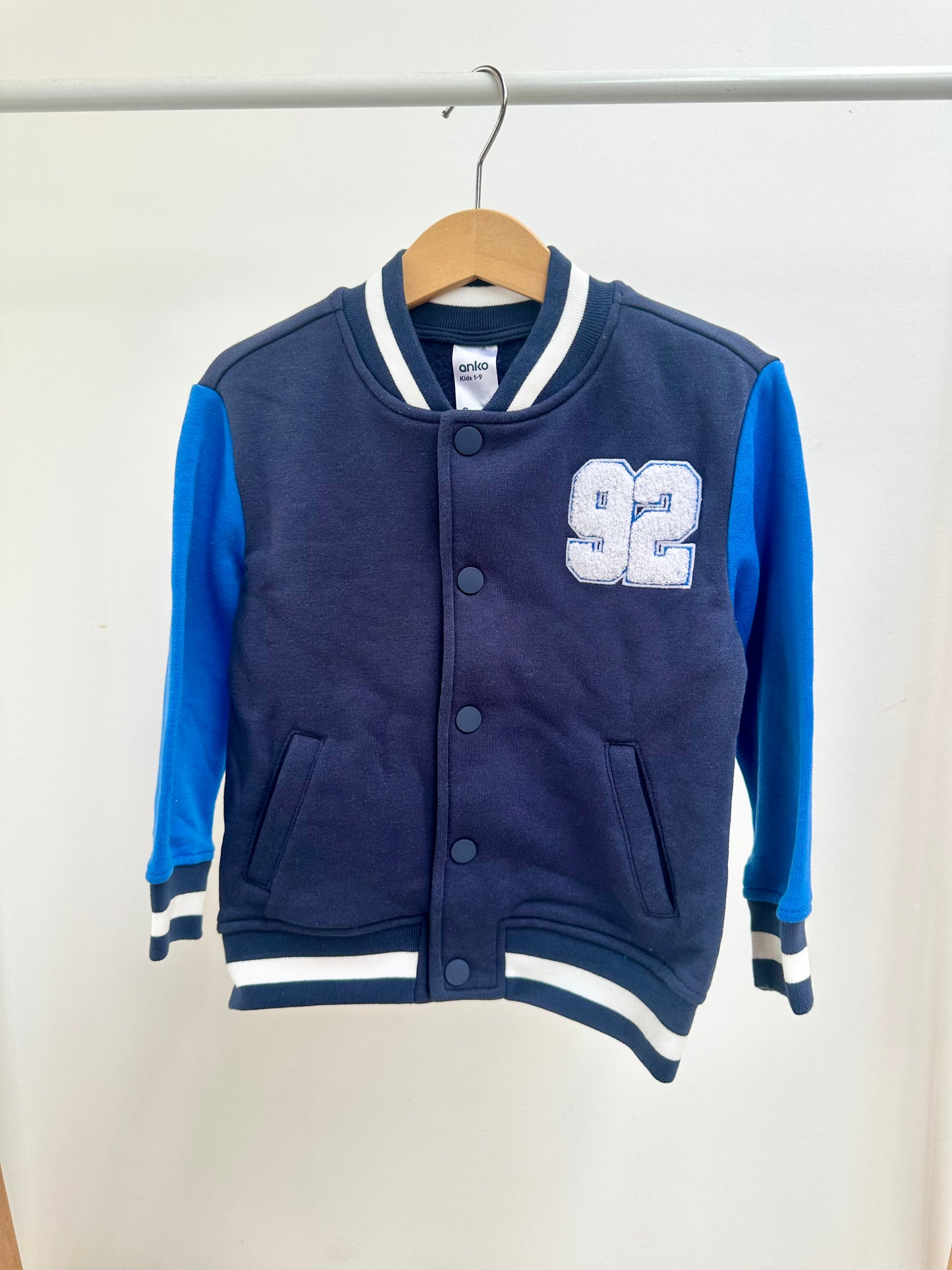 Anko tracksuit - size 3
