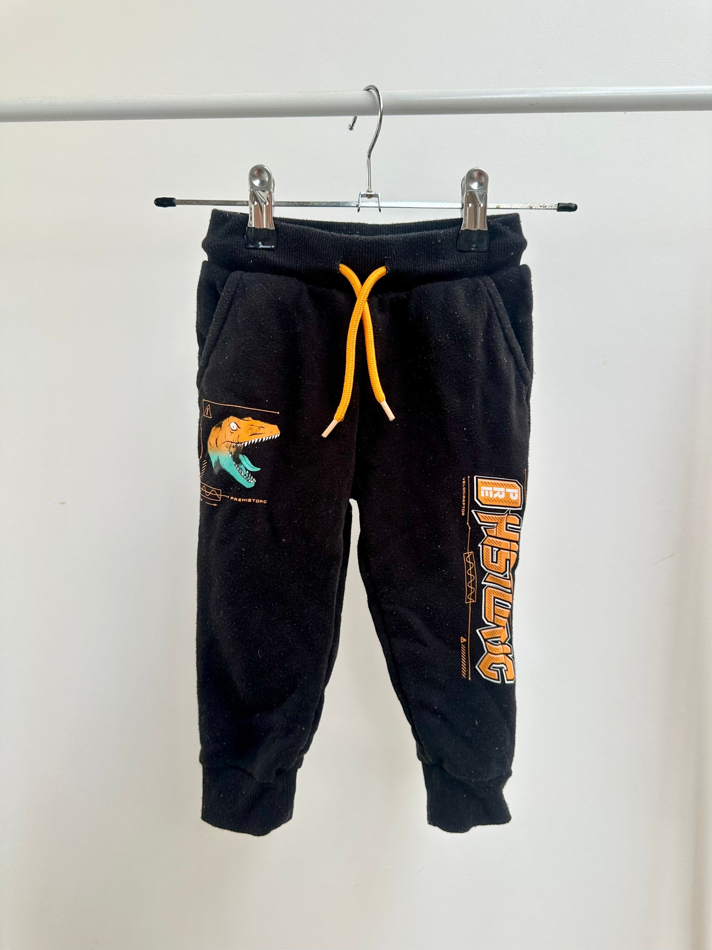 Anko tracksuit - size 2