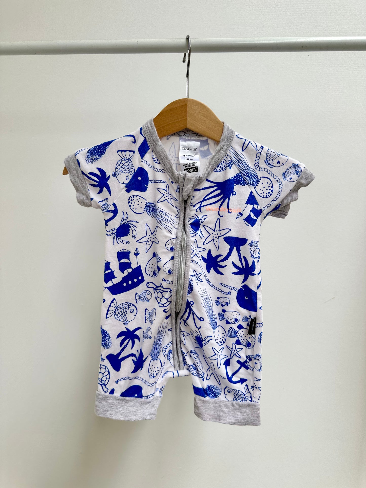 Bonds Wondersuit - size 000