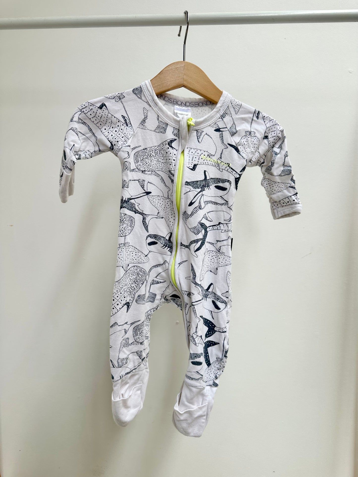 Bonds Wondersuit - size 000