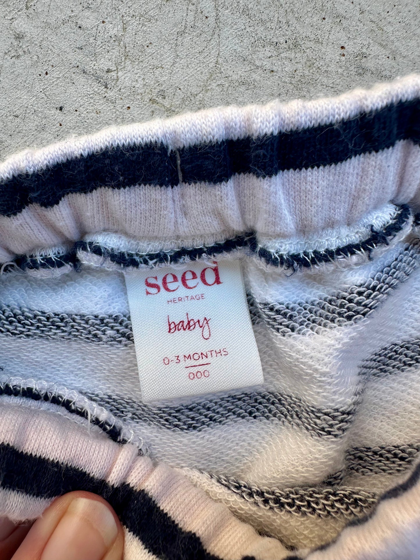 Seed shorts - size 000